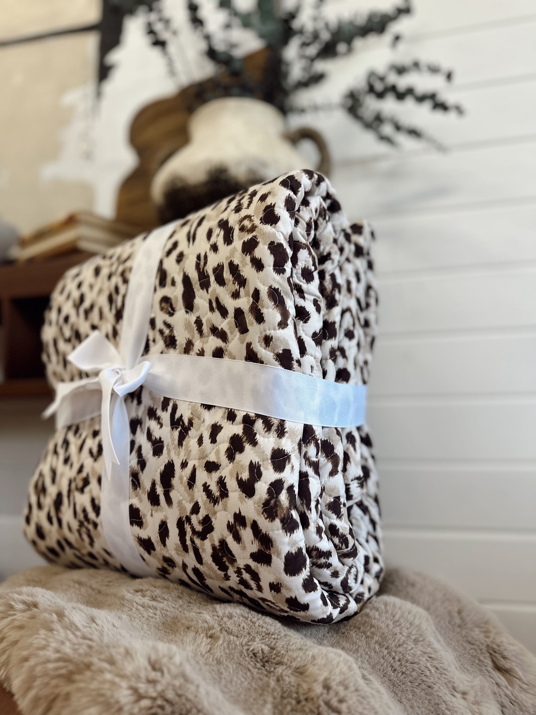 Kye Leopard King Quilt
