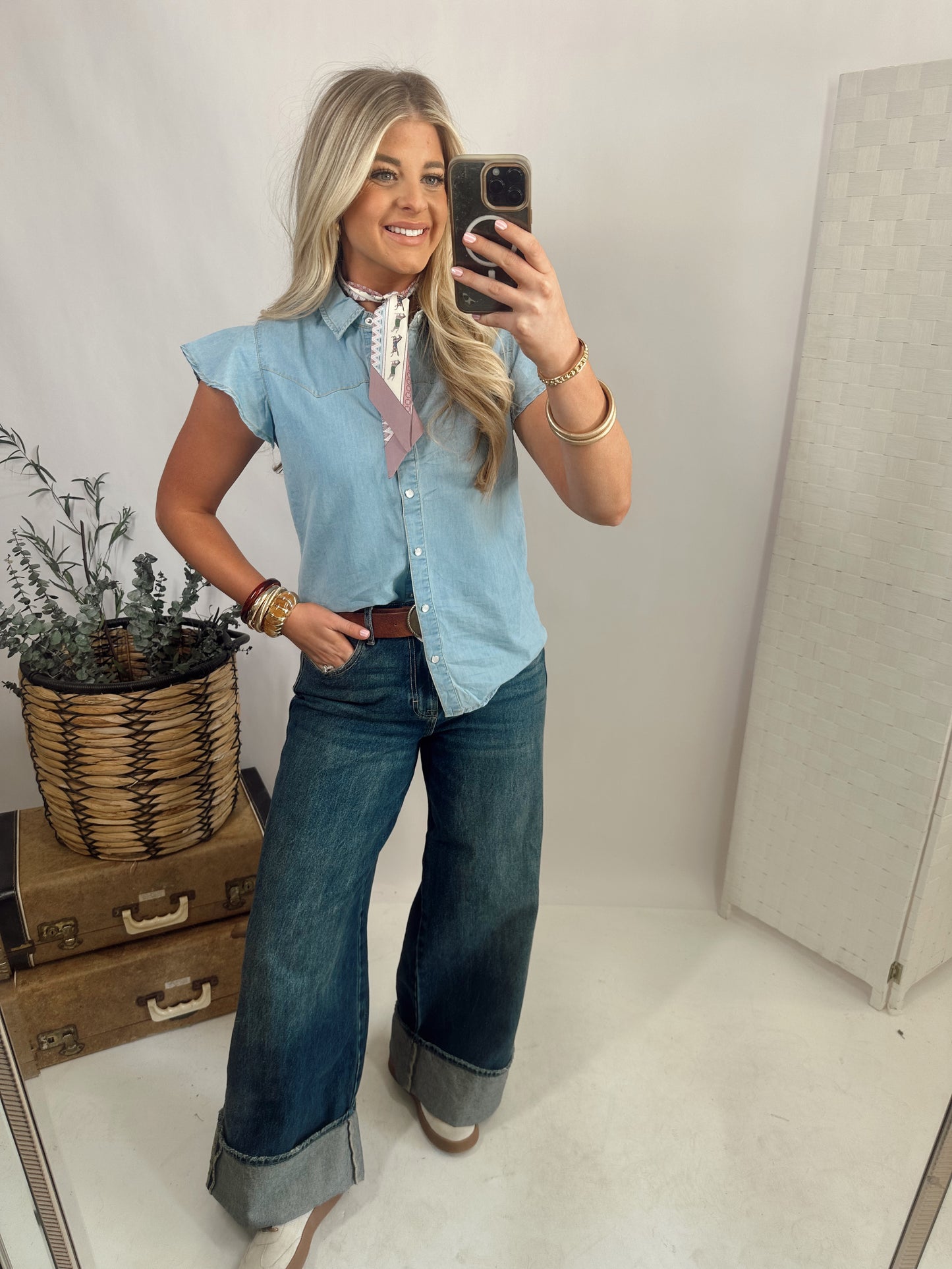 DAINTY DENIM Top *LIGHT