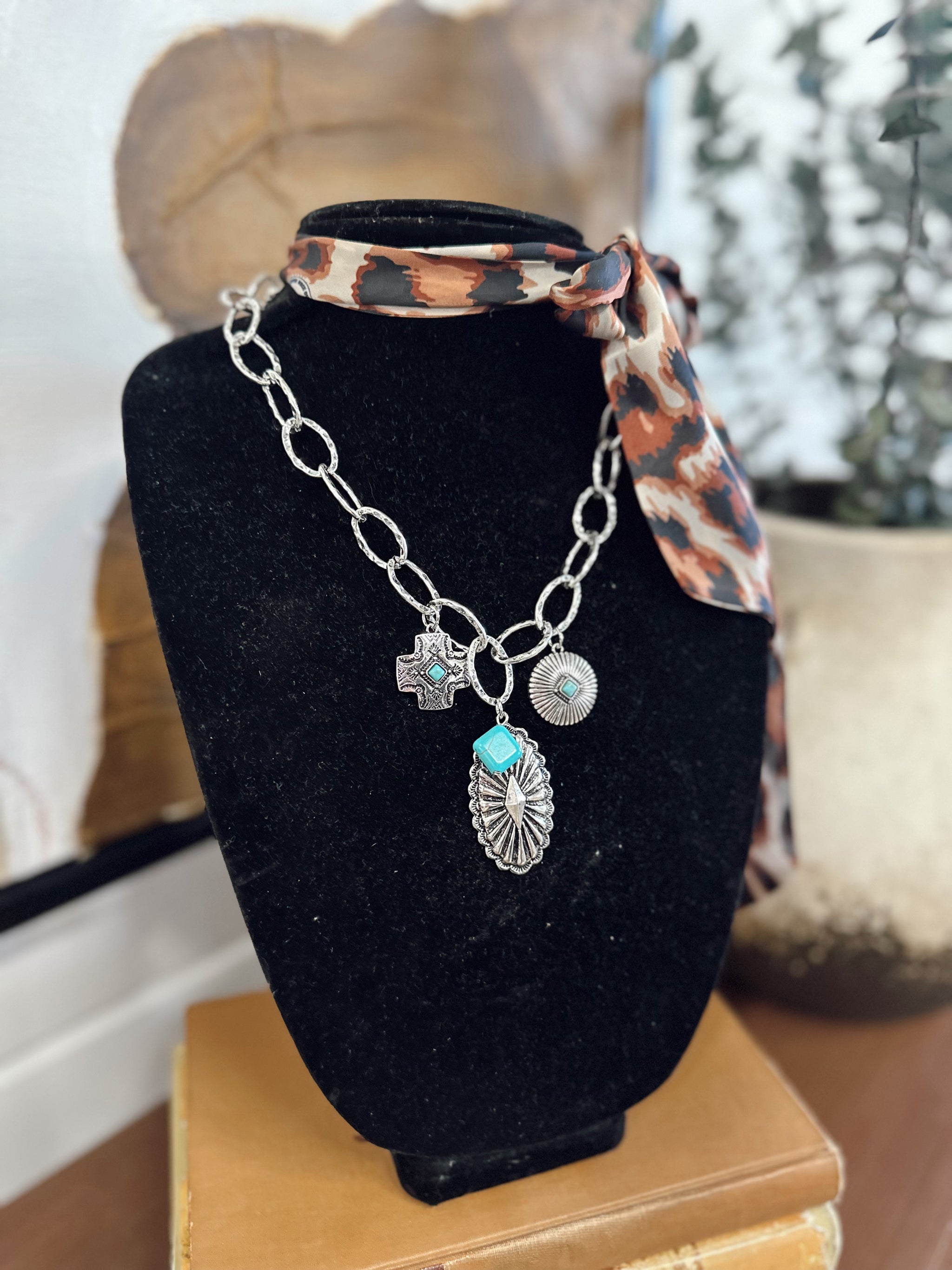 The Texas Necklace
