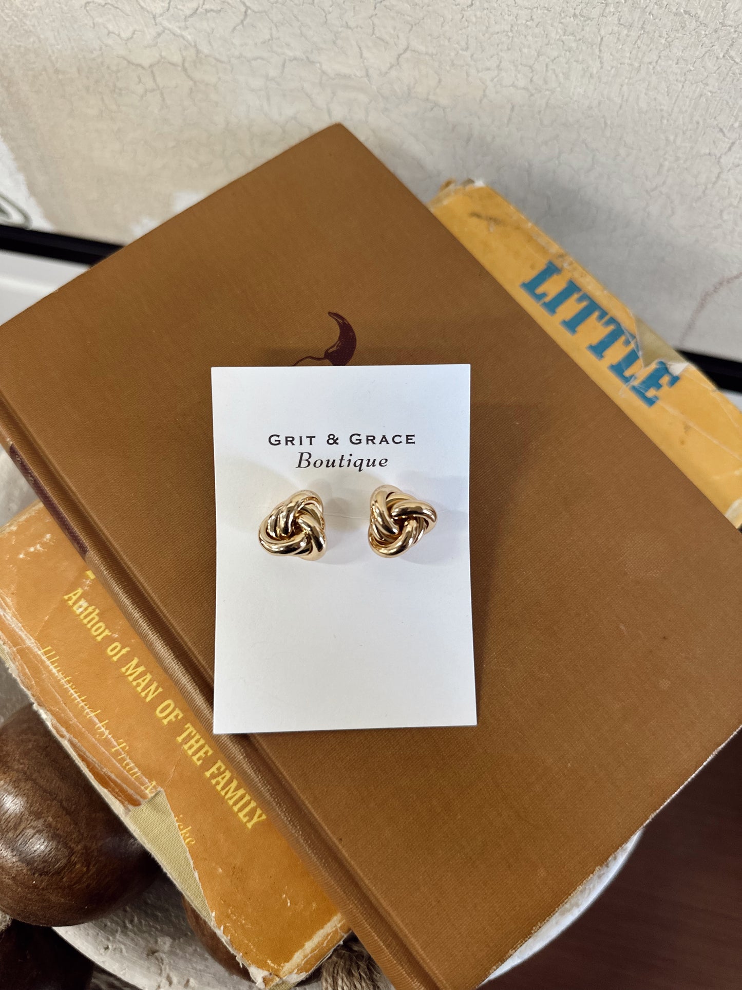 Eli Earrings *Gold