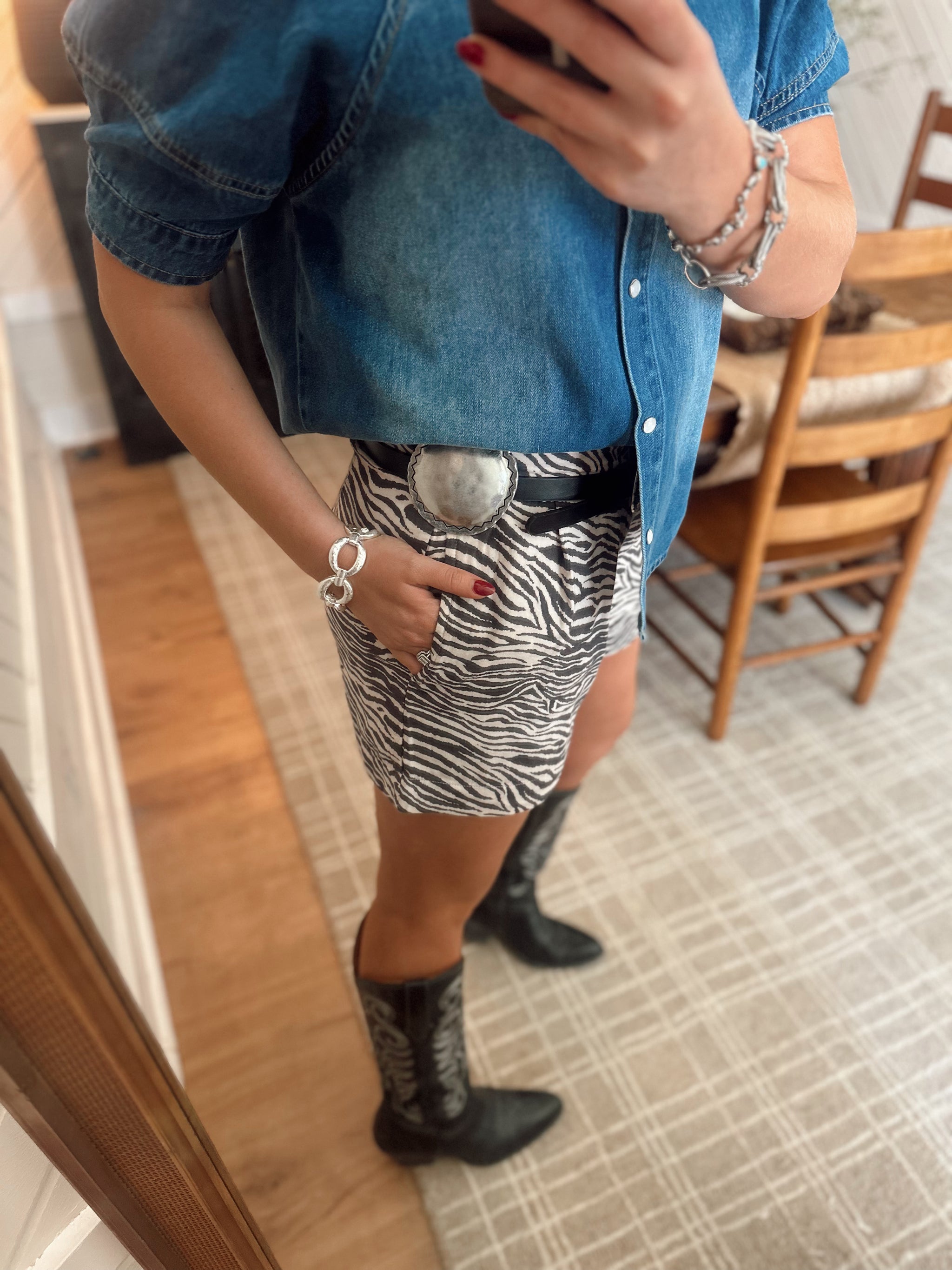 Stripe A Pose Shorts