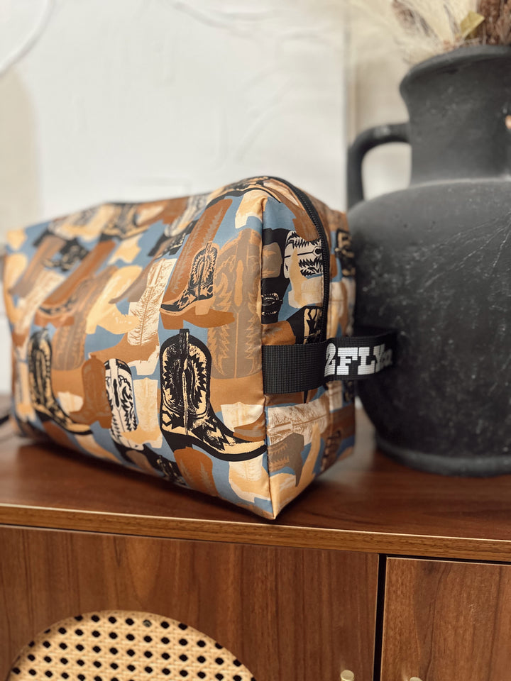 THAT TRAVELER BAG *BOOT YEAH