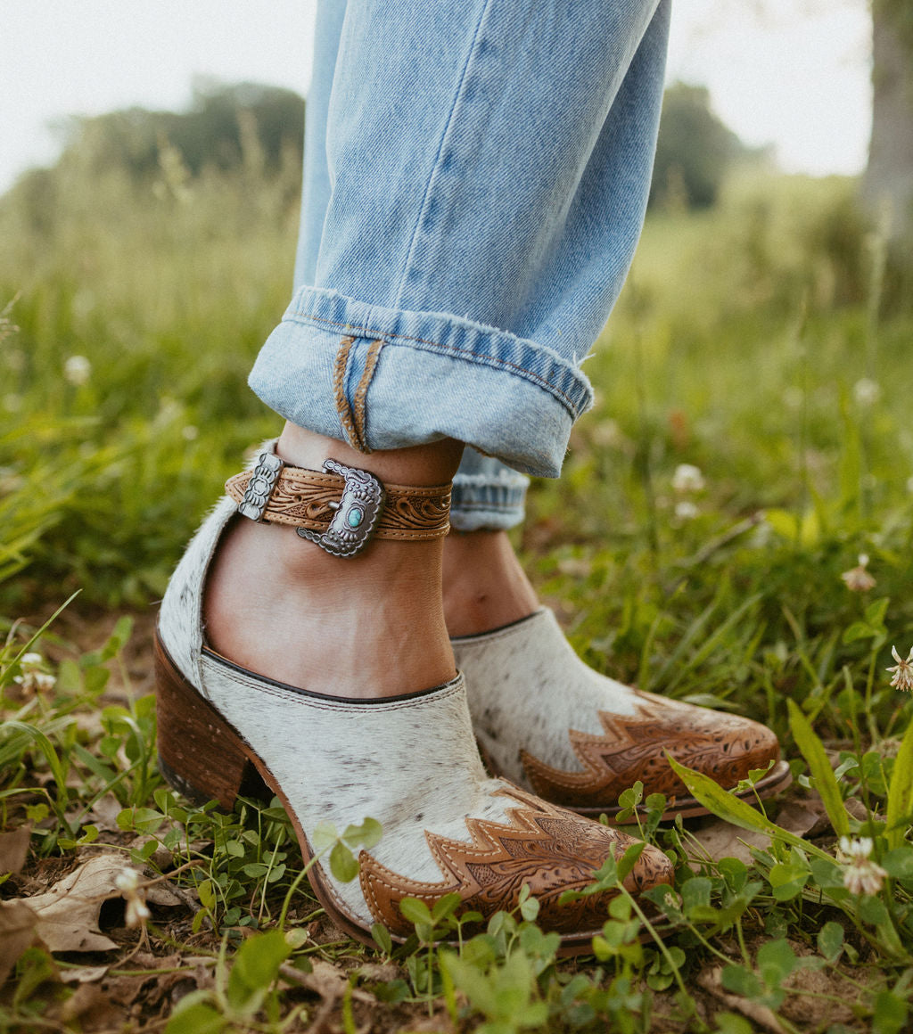 Zora Canyon Mules